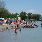 In - Balaton 19180 Apartman Balatonlelle